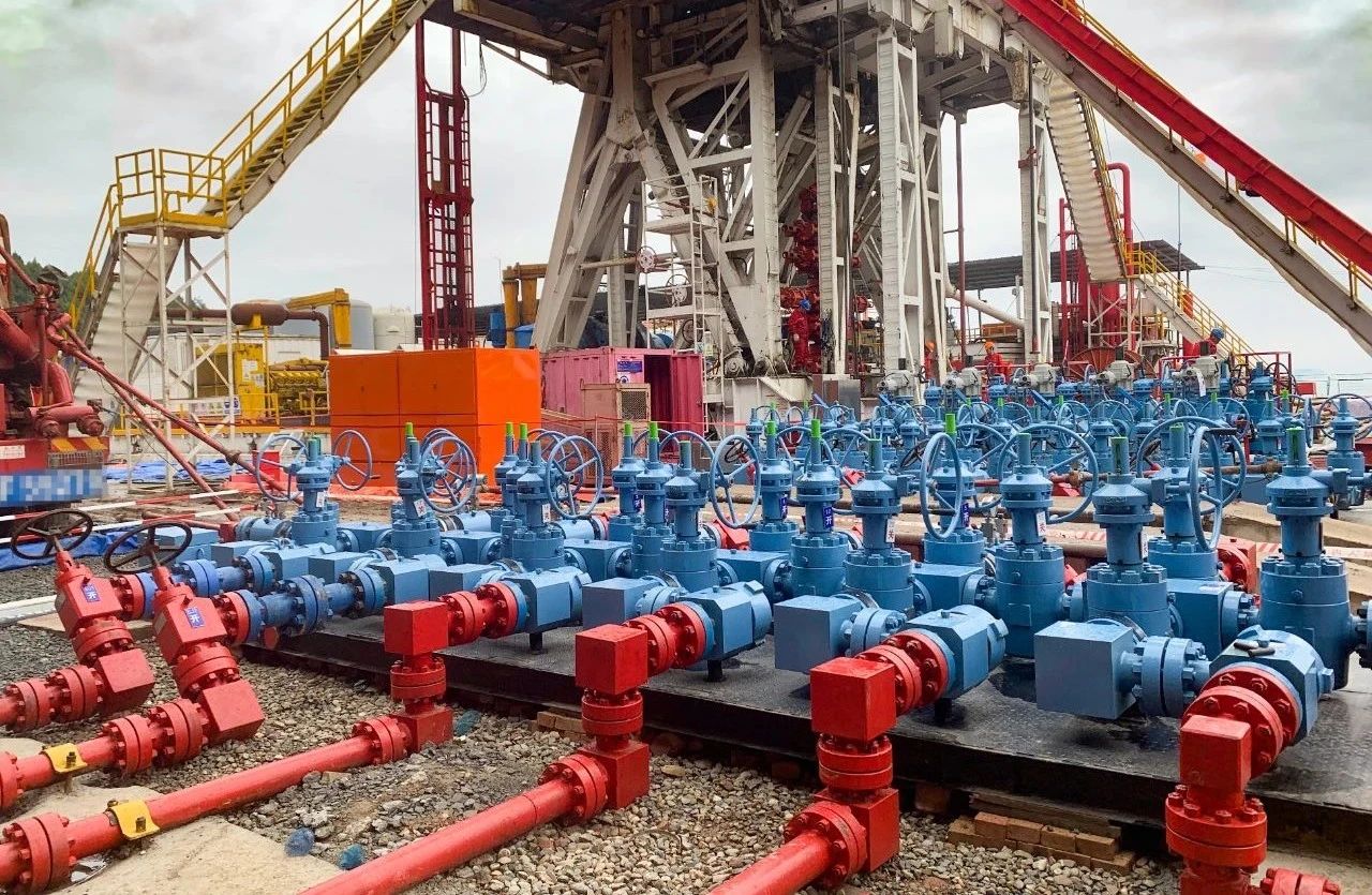 國(guó)內(nèi)首臺(tái)套 神開(kāi)全自動(dòng)碳纖維檢測(cè) 設(shè)備成功交付(圖3)