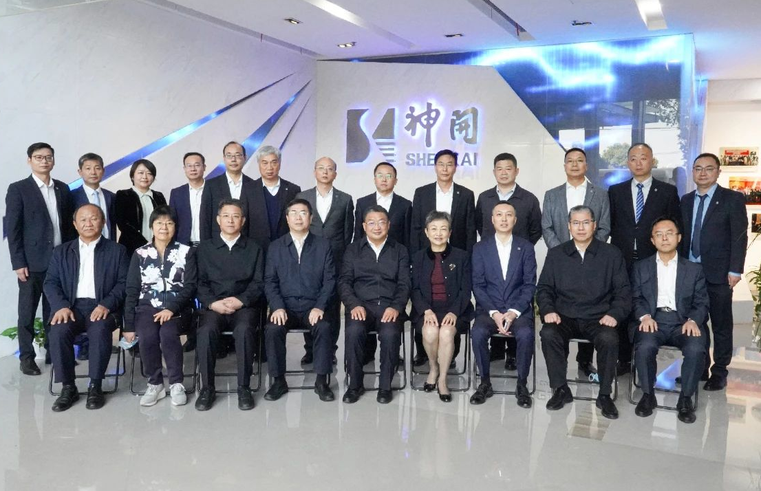 中石化高級(jí)副總裁劉宏斌一行益臨神開參觀考察(圖6)