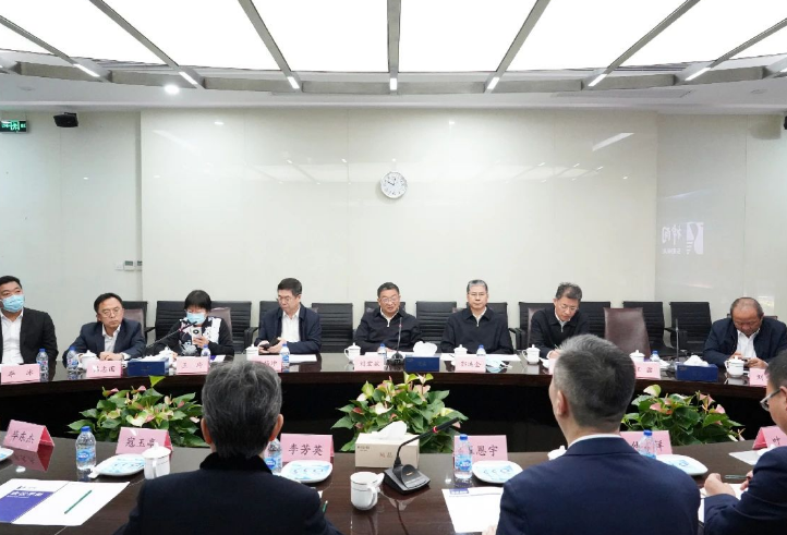 中石化高級(jí)副總裁劉宏斌一行益臨神開參觀考察(圖1)